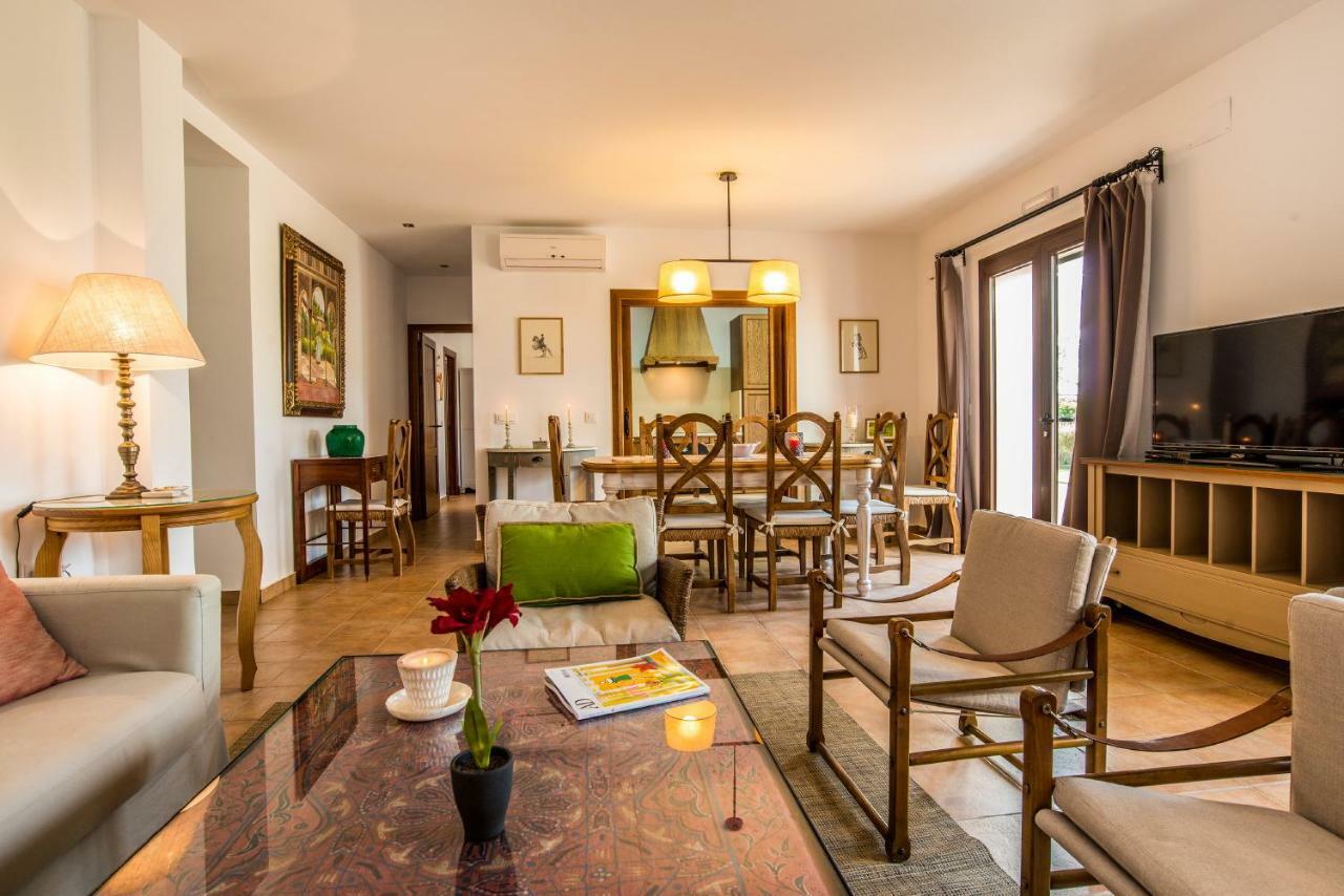 Holiday home Vivienda Rural Olivar De San Telmo *